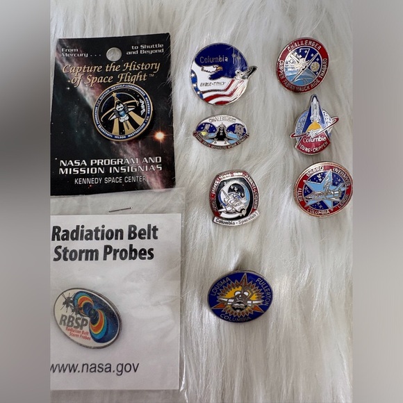 NASA Space Flight Pin Collection - Picture 4 of 6